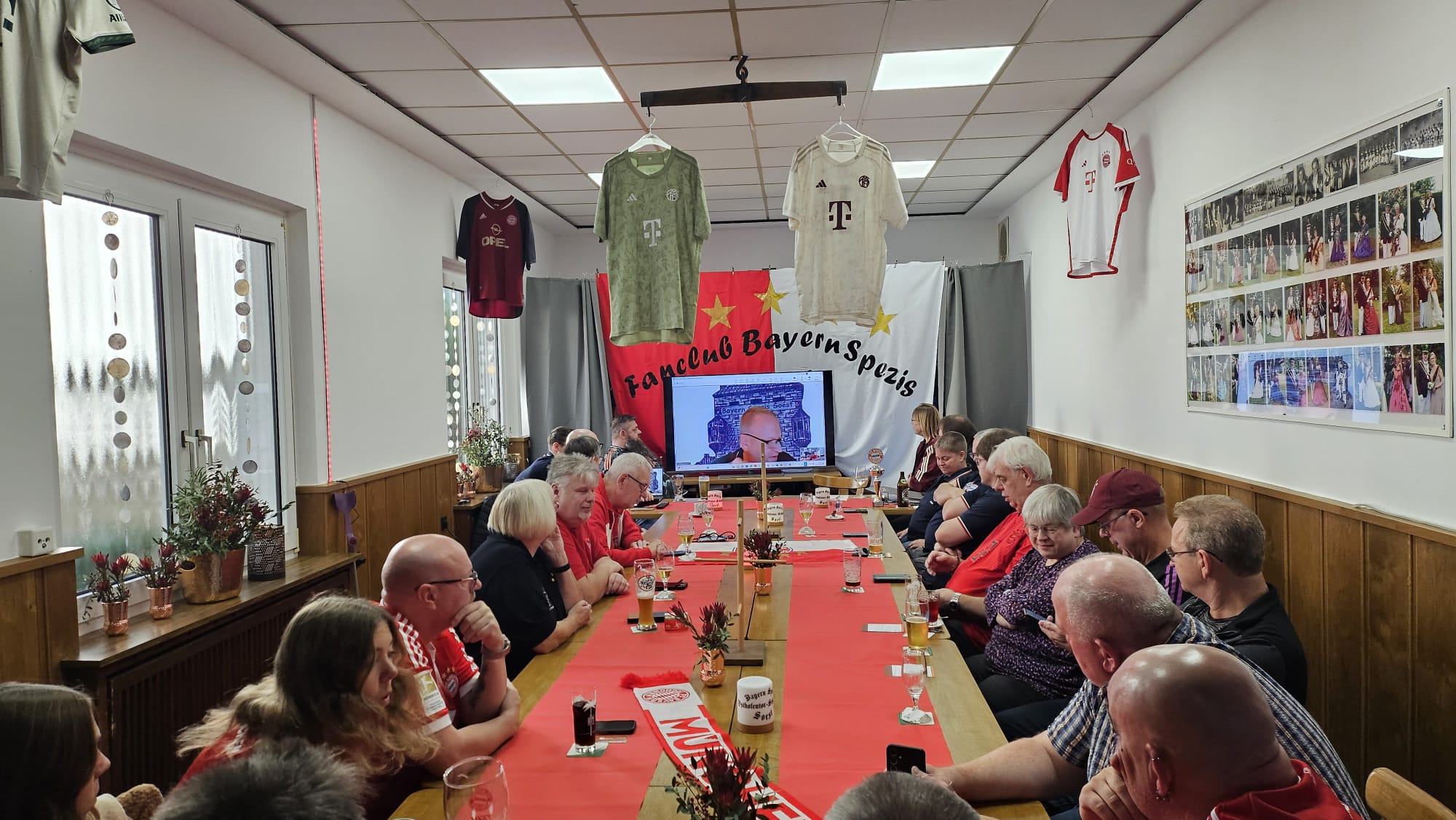 Saalkomplettweitervorne